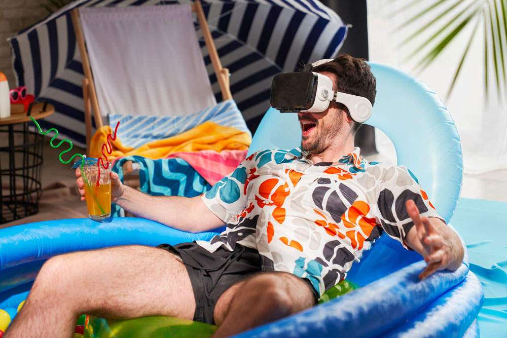 La réalité augmentée au service des piscinistes ! Ce client équipé des lunettes VR se projette facilement dans son projet de piscine. Découvrez une nouvelle dimension pour la construction de piscines !